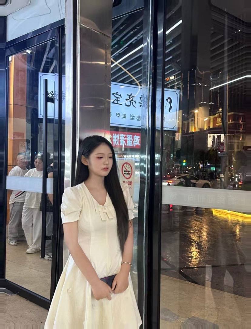 Zhi Zhi Gallery 3