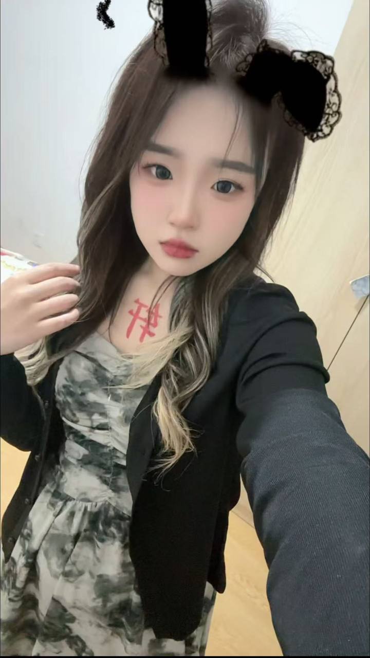Lin Mei Gallery 4